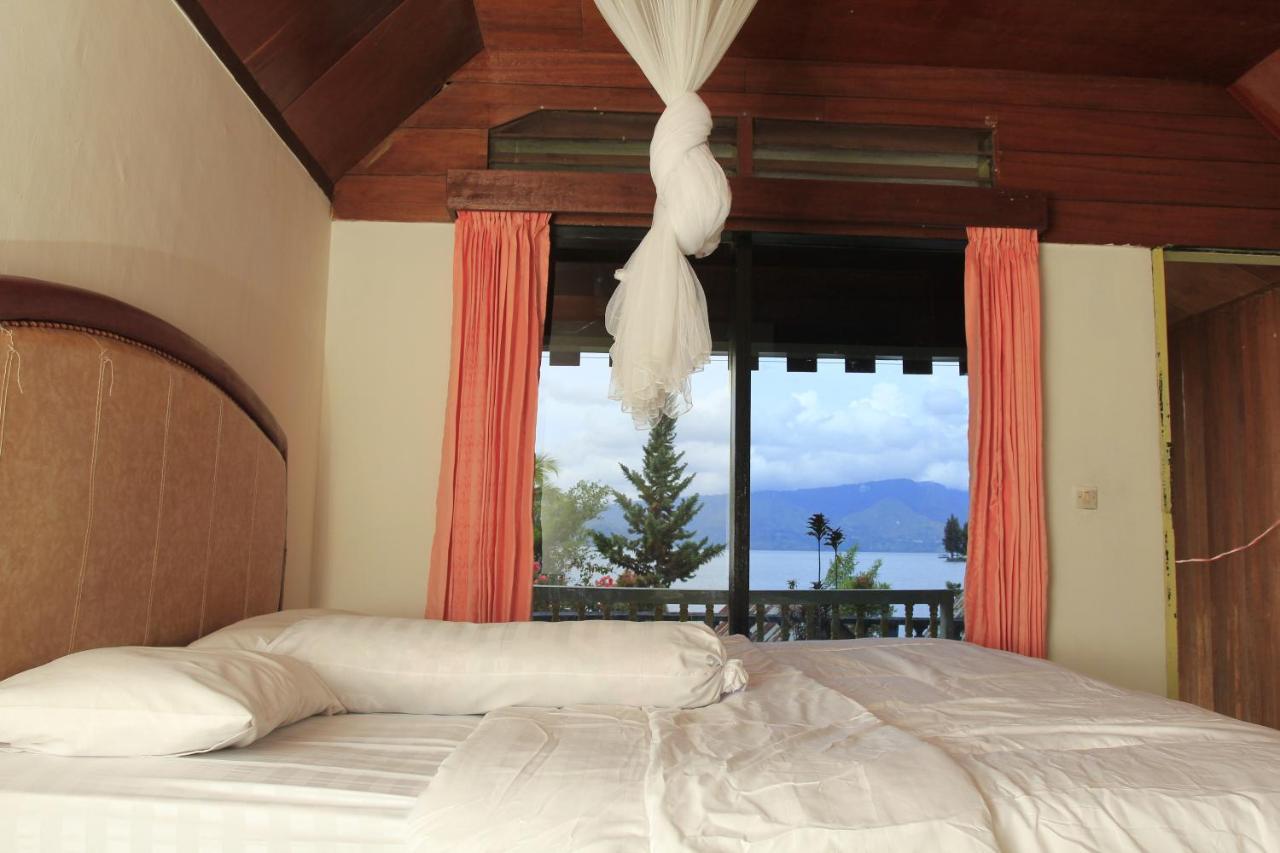 Sony Cottage Samosir Island Exterior photo